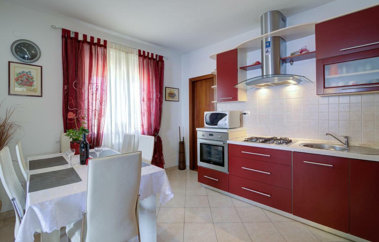 סנג' Apartment Luca מראה חיצוני תמונה
