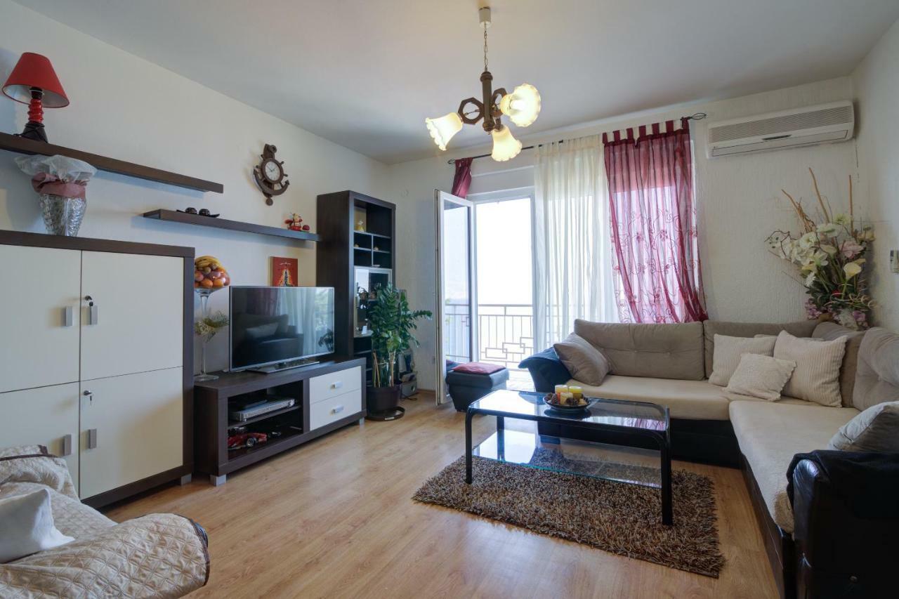 סנג' Apartment Luca מראה חיצוני תמונה